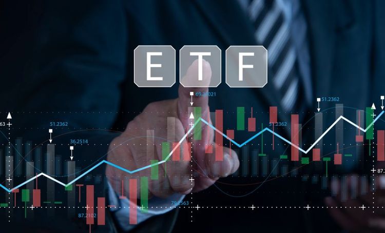 What explains the growing popularity of crypto ETFs in 2025? The same enthusiasm for 2026?